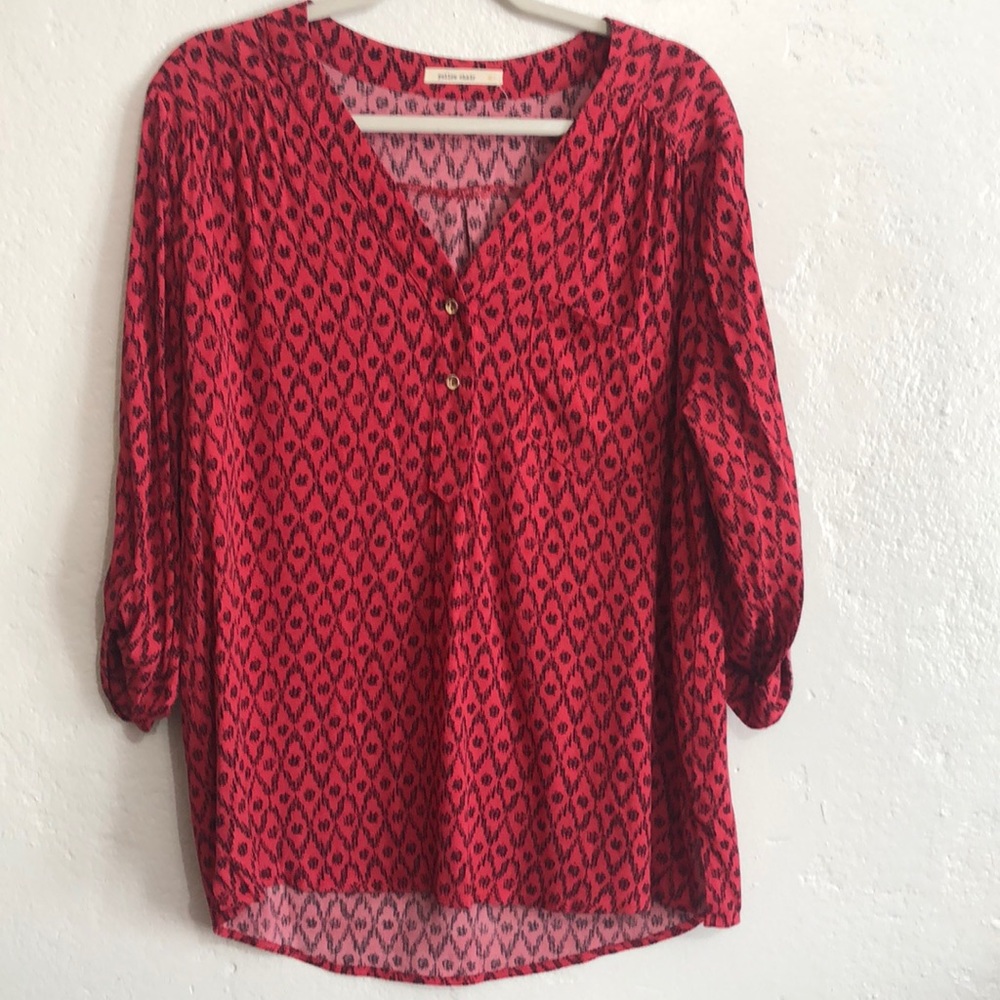 Self Yellow Chair Red Blouse size Medium